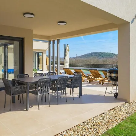 Sara Di By Istrialux