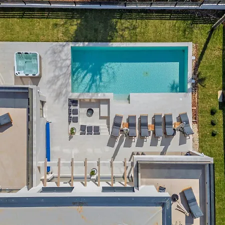 Sara Di By Istrialux